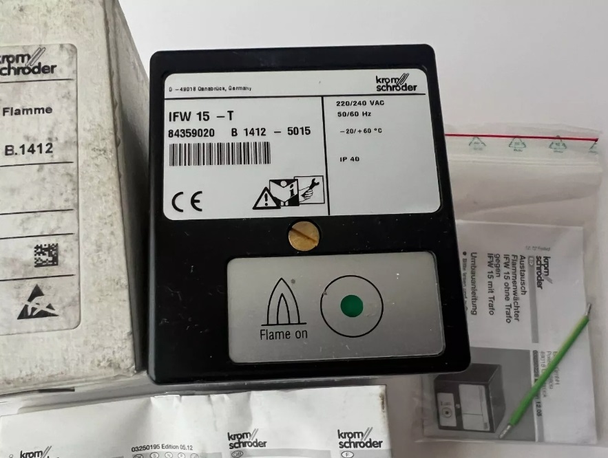 Kromschroder IFW 15-T 84359020 220/240VAC IFW15T Flammenmelder